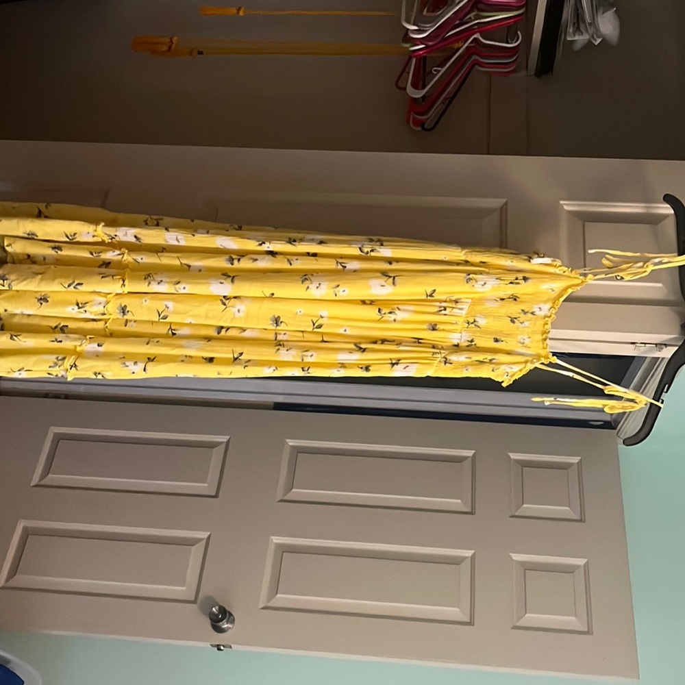 yellow floral maxi dress